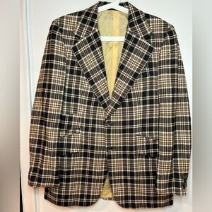 Vintage man’s jacket ( unisex) size 40 R wool and rayon union made in Canada.